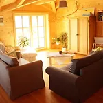 Apartment Im Gemütlichen Blockhaus Vor Den Bergen *